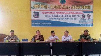 Ketua Komisi III DPRD Tanjab Barat Hadiri Musrenbang Tingkat Kecamatan Batangasam