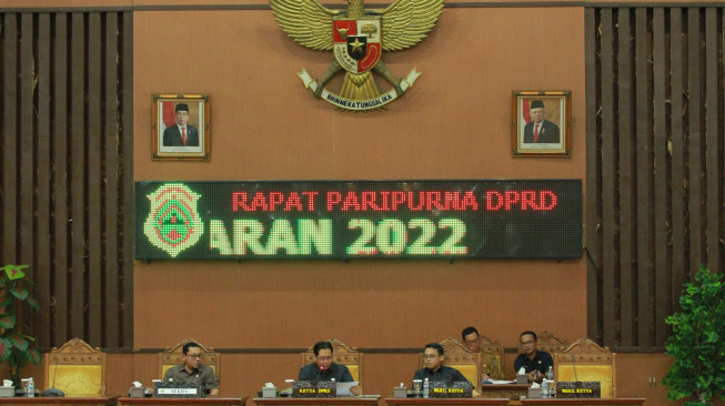 Paripurna Pansus DPRD Tanjab Timur Terhadap LKPJ Bupati Tahun 2022