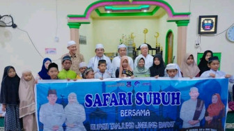 Bupati Tanjab Barat Laksanakan Safari Subuh di Masjid Syahadatul Mukarramah Kelurahan Kampung Nelayan